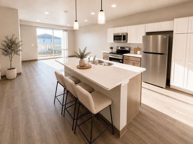 220 Rapids Sq, Waterloo, IA 50702