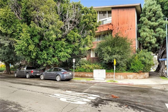1434 Greenfield Ave #105, Los Angeles, CA 90025