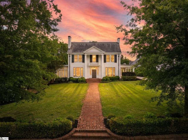 18 Sirrine Dr, Greenville, SC 29605