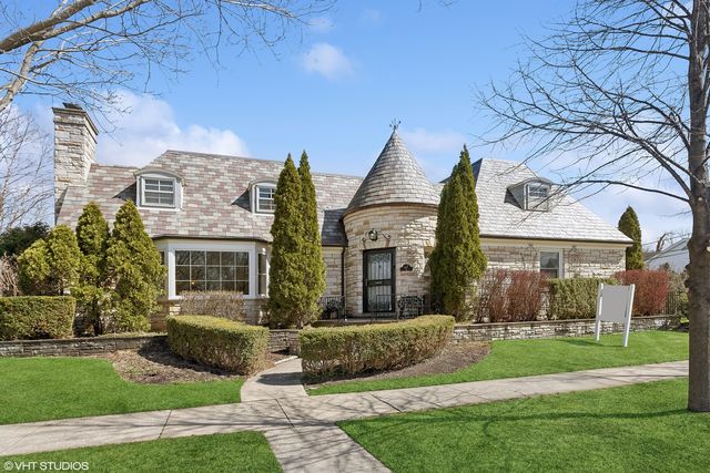 101 E  Cuttriss St, Park Ridge, IL 60068