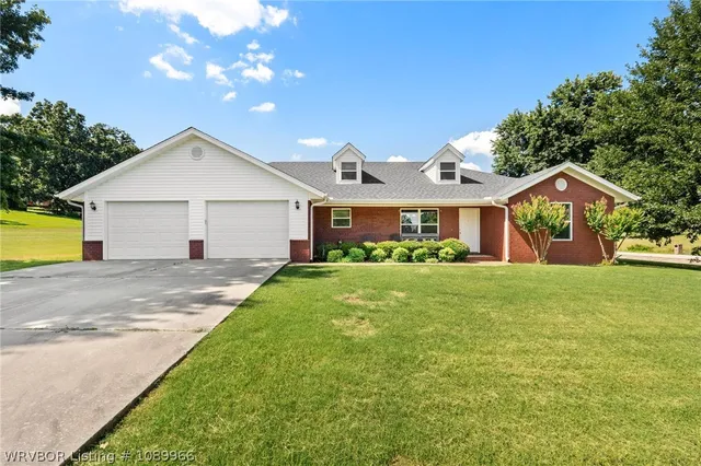 4305 Timber Lake Est, Charleston, AR 72933