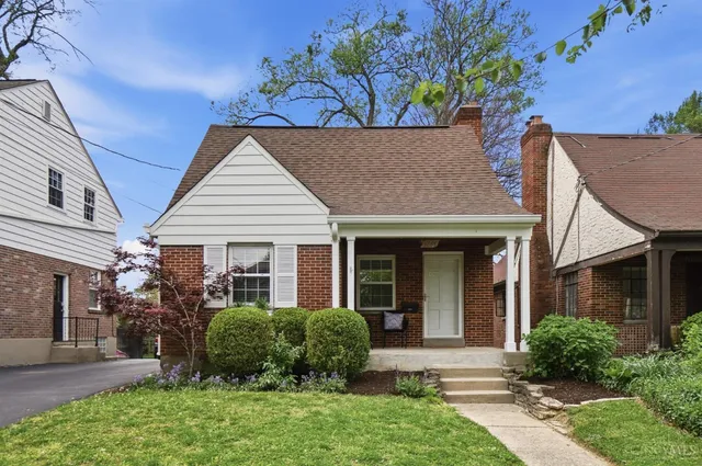 3863 Homewood Rd, Cincinnati, OH 45227