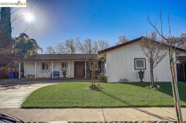 676 Southwood Dr, Brentwood, CA 94513