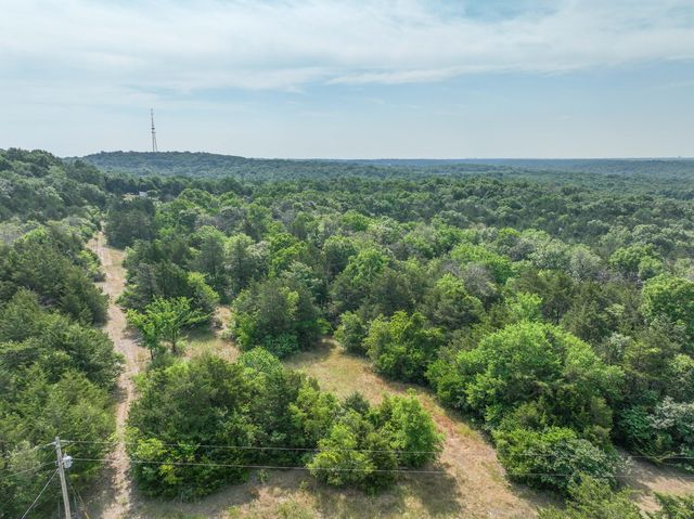 000 West Country Lane, Springfield, MO 65803