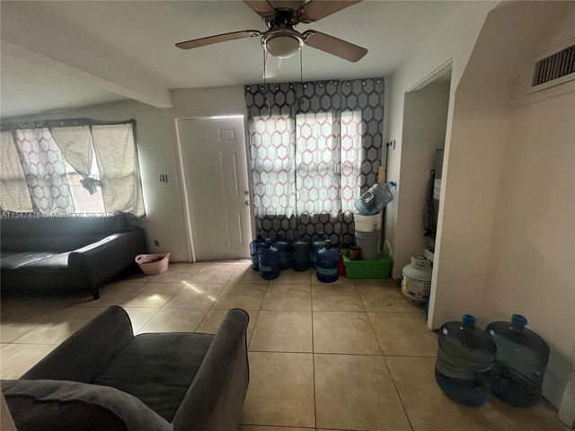 115X SW 24th Ave, Fort Lauderdale, FL 33312
