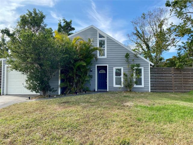 4564 Iola Dr, Sarasota, FL 34231
