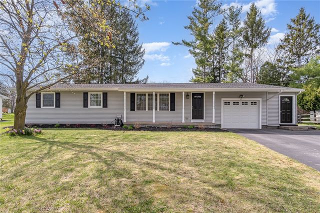 12 Ashwood Dr, Scottsville, NY 14546
