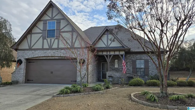 6167 Longmeadow Ct, Trussville, AL 35173