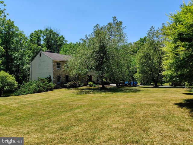 10 Elm Ln, Glenmoore, PA 19343