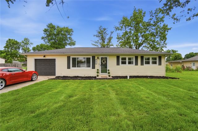 7854 Lowe Dr, Franklin, OH 45005