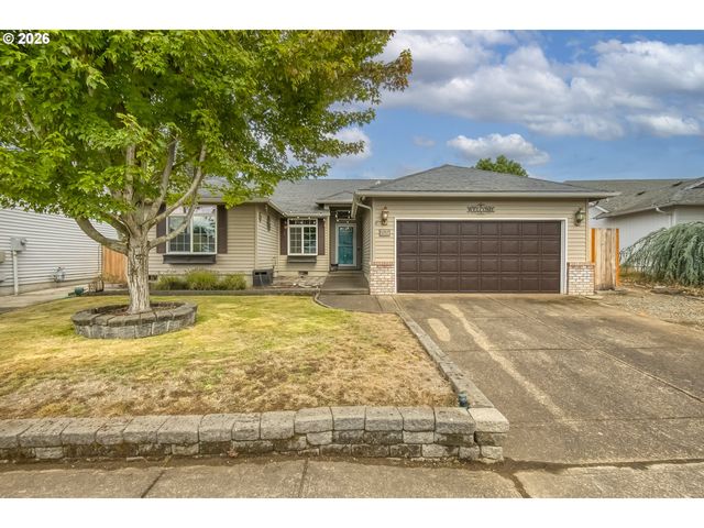 1057 Mount View Ln, Molalla, OR 97038