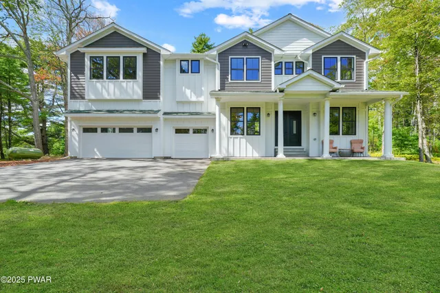 4 Gary Ln, Milford, PA 18337