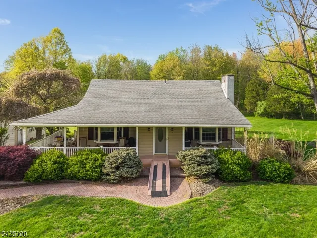 200 Mountain Rd, Ringoes, NJ 08551