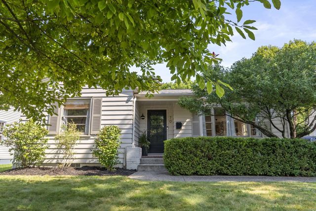 70 Parkview Ave, Westerville, OH 43081