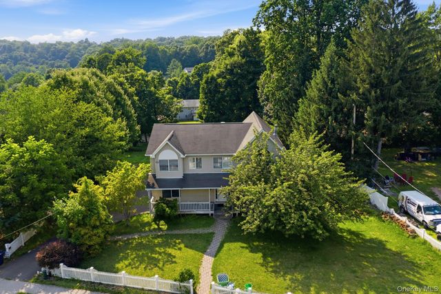 252 Saddle River Road, Airmont, NY 10952