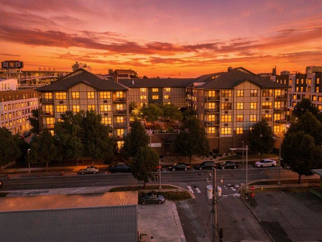 445 W  Blount Ave #328, Knoxville, TN 37920
