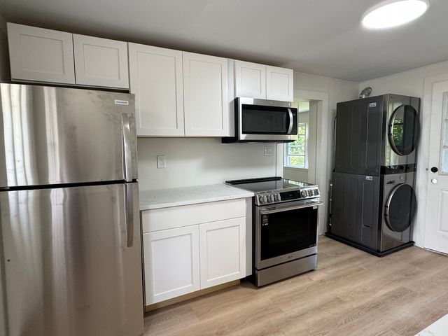 36 Thompson St #1, Catskill, NY 12414
