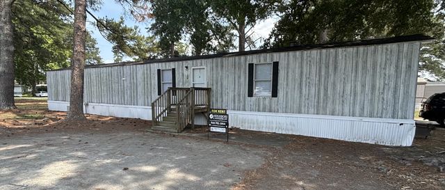 300-26 Ricks Rd, Selma, NC 27576