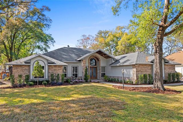 240 Shady Oaks Cir, Lake Mary, FL 32746
