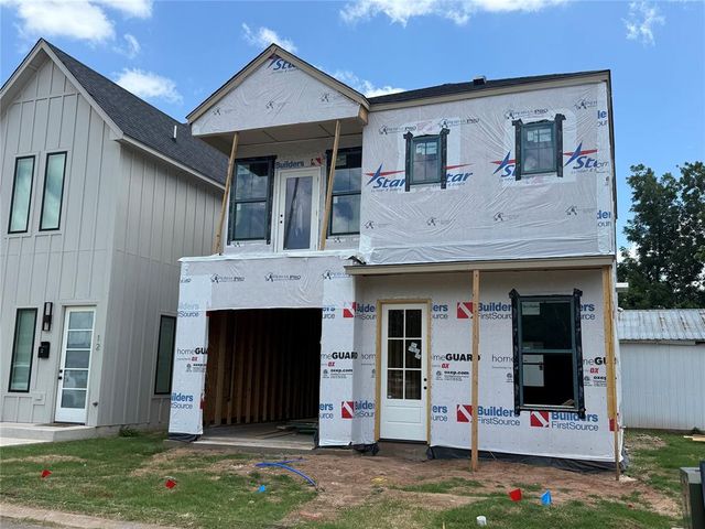 16 S  Howard St, Edmond, OK 73003