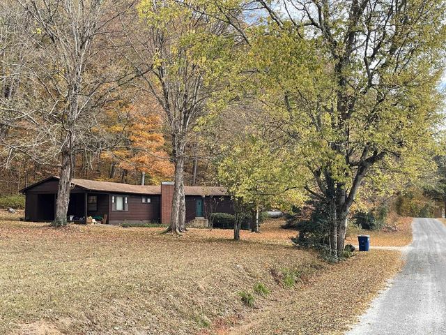 2099 Old Weatherford Rd, Lutts, TN 38471