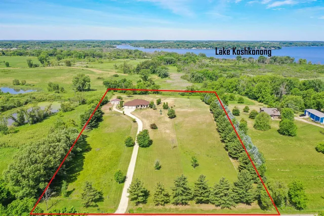 11129 N  Charley Bluff Rd, Milton, WI 53563