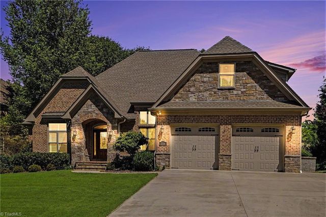 198 Windemere Isle Rd, Statesville, NC 28677