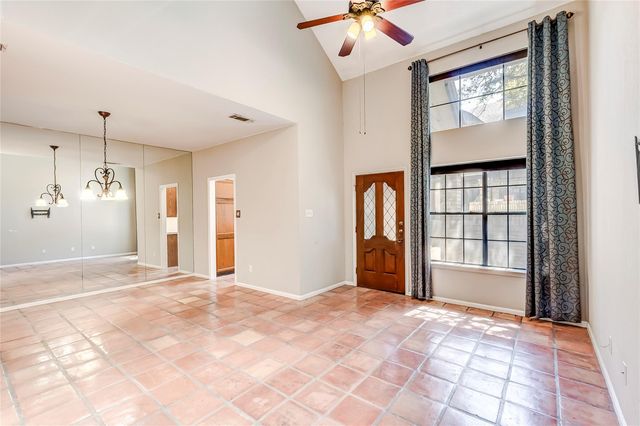 10819 Crown Colony Dr #19, Austin, TX 78747