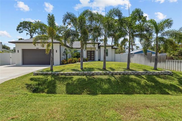 4722 NEPTUNE ROAD, Venice, FL 34293