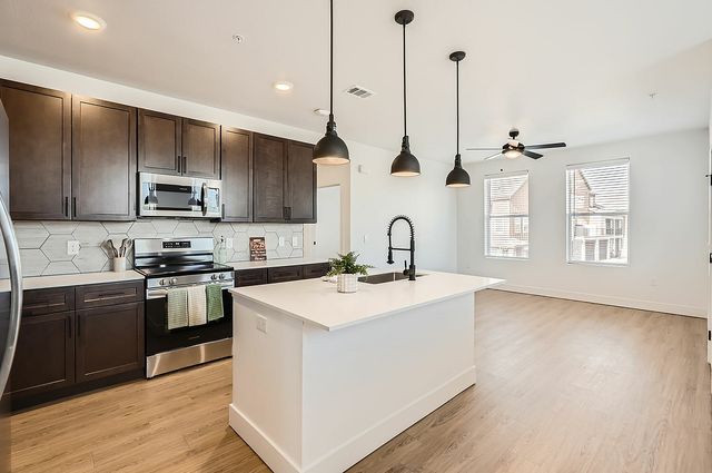 10060 W  Desert River Blvd #H-1054, Glendale, AZ 85307