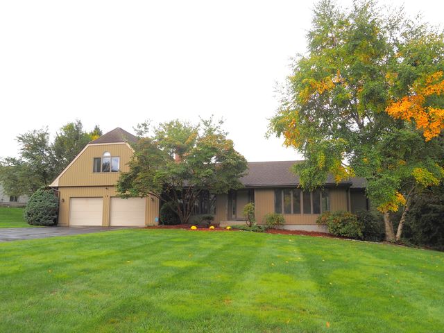 18 Holyoke Drive, Manchester, CT 06040