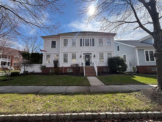 250 Garden Pl, Robbinsville, NJ 08691