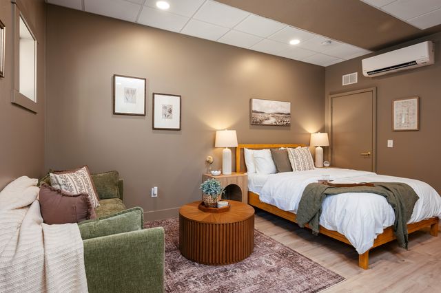 958 Walnut St #958S, Traverse City, MI 49686