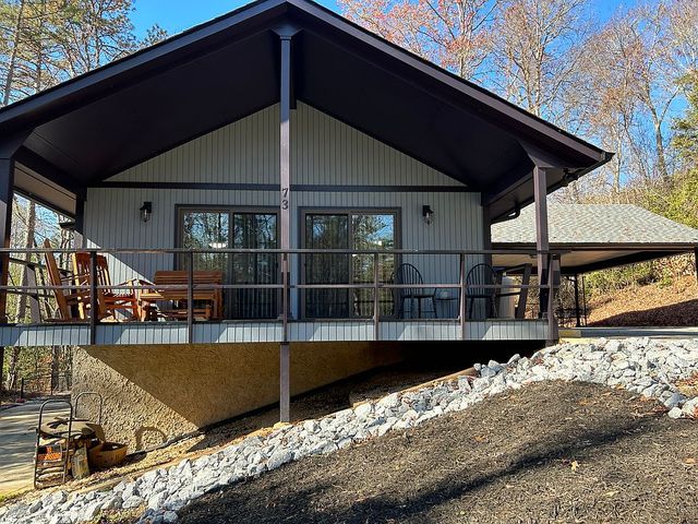 73 Mine Mountain Dr, Pisgah Forest, NC 28768