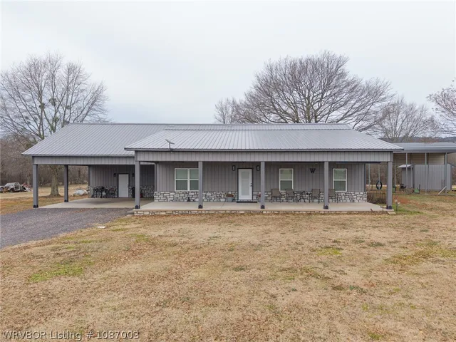 3580 Ivy Ln, Danville, AR 72833