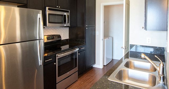 401 Ame Dr #400-2204, Denton, TX 76207