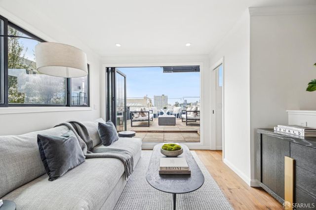 3 Helen St #A, San Francisco, CA 94109