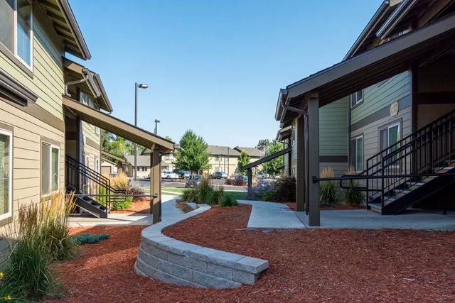 2050 SW Timber Ave #8244, Redmond, OR 97756