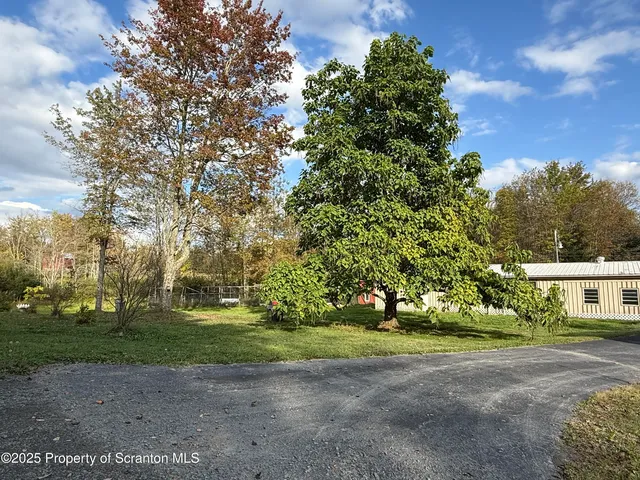 130 Fisk Mill Rd, Montrose, PA 18801