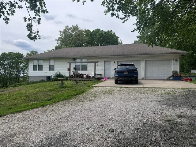 32506 E  Stony Point School Rd, Grain Valley, MO 64029