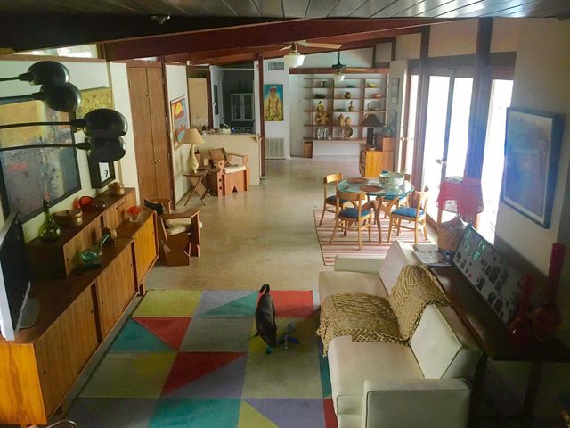 452 Parkview Dr, Sarasota, FL 34243