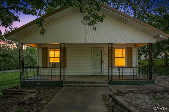 105 S  Shaw St, Park Hills, MO 63601