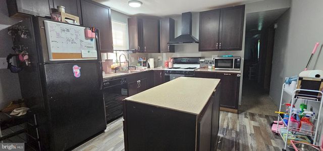 111 Cougar Cir, Lothian, MD 20711
