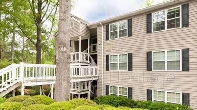 352 Teal Ct, Roswell, GA 30076