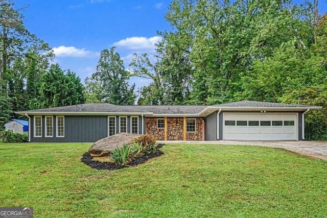1129 Carla Joe Dr SW, Lilburn, GA 30047