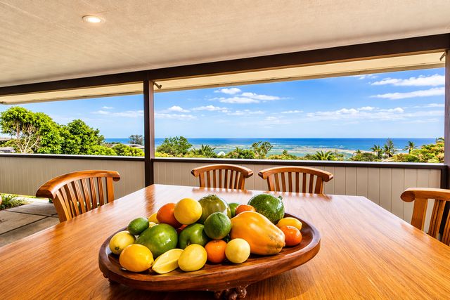 73-4208 Holu St, Kailua Kona, HI 96740