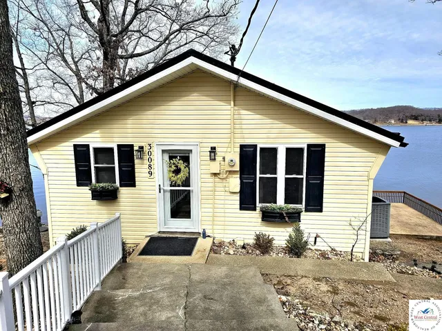 30089 Gresham Rd, Gravois Mills, MO 65037