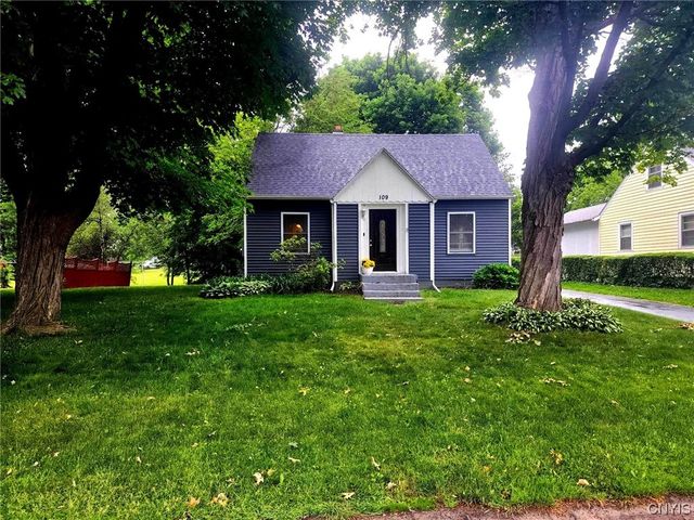 109 Yager Dr, Liverpool, NY 13088