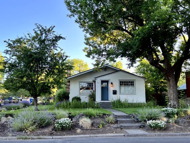 354 NW Florida Ave, Bend, OR 97703