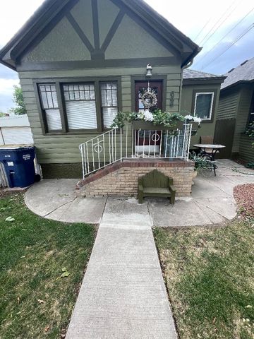 902 5th Ave S, Great Falls, MT 59405